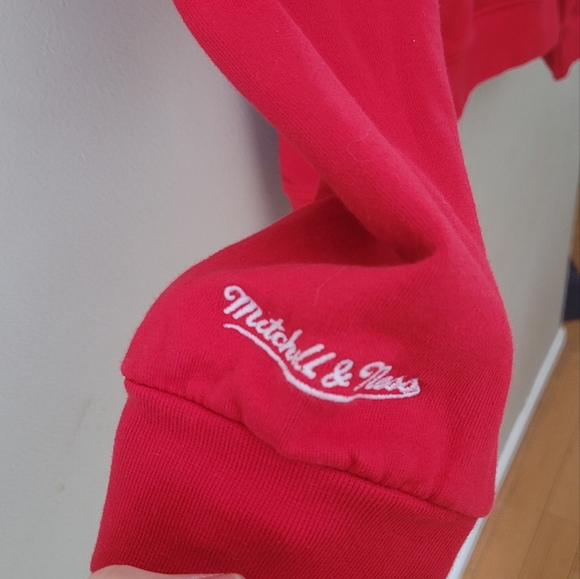 Raptors Hoodie, Red. Mitchell & Ness. Superb condition. - Picture 6 of 12